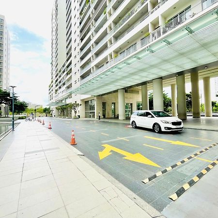 Secc Luxury 2-Br Apartment, Scenic Valley, Saigon Exhibition And Convention Center, Fv Hospital, Phu My Hung District 7 Ho Chi Minh City Exterior photo