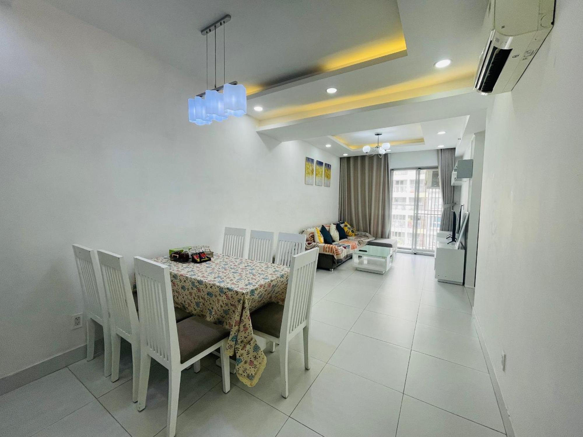 Secc Luxury 2-Br Apartment, Scenic Valley, Saigon Exhibition And Convention Center, Fv Hospital, Phu My Hung District 7 Ho Chi Minh City Exterior photo