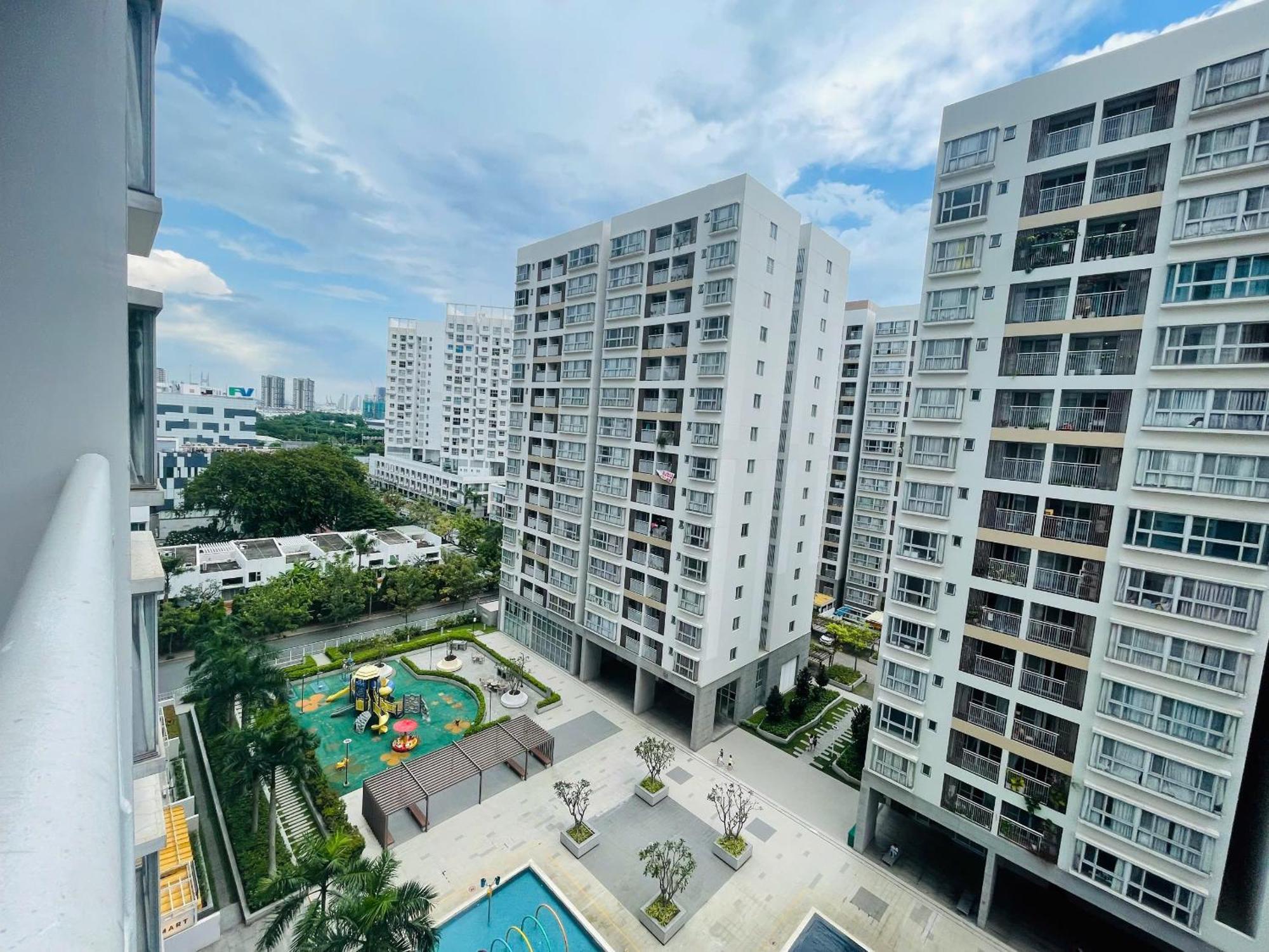 Secc Luxury 2-Br Apartment, Scenic Valley, Saigon Exhibition And Convention Center, Fv Hospital, Phu My Hung District 7 Ho Chi Minh City Exterior photo