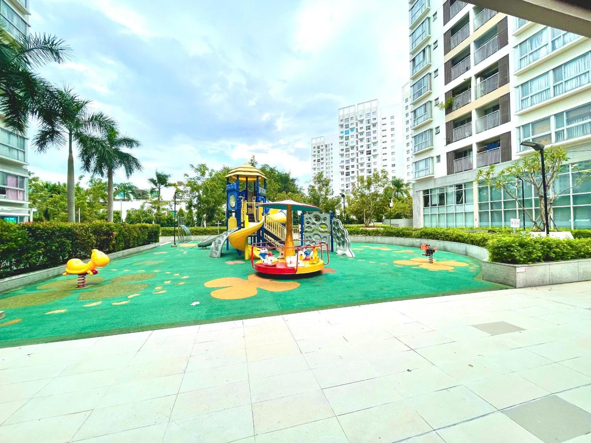 Secc Luxury 2-Br Apartment, Scenic Valley, Saigon Exhibition And Convention Center, Fv Hospital, Phu My Hung District 7 Ho Chi Minh City Exterior photo